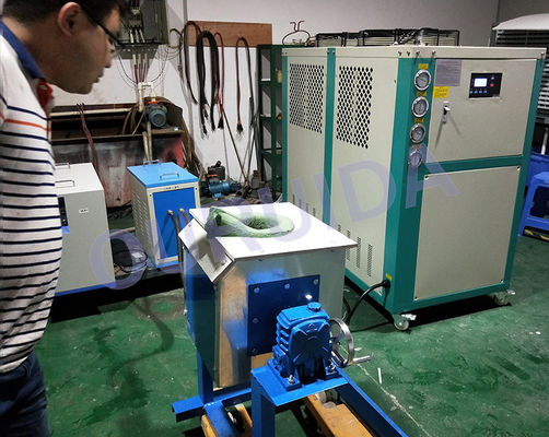Buen precio Sistema de refrigeración por agua de horno de fusión por inducción de crisol de grafito de tres fases AC 380V 50Hz Fuente de alimentación diseñada para la fusión de metales en línea