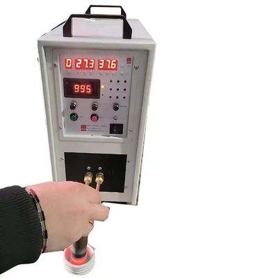 Buen precio Calentador de inducción de alta frecuencia de 15KW con frecuencia de 30-100kHz y capacidad de 2kg-5kg para fundición y forja en línea