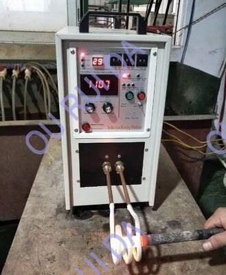 Buen precio Máquina de soldadura por inducción de alta frecuencia IGBT en oferta para soldar la placa y el tubo de cobre (HF-25KW) en línea