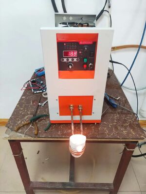 Buen precio Máquina de calefacción por inducción de ultraalta frecuencia UF-06A en línea